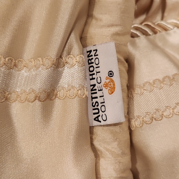 Austin Horn Collection Comforter Set - Picture 5 of 15